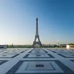 Chic Parisian Trocadero & Eiffel Tower