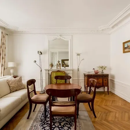 Apartment Chic Parisian Trocadero & Eiffel Tower Paris