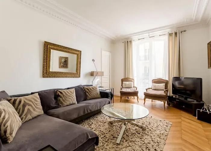 Chic Parisian Trocadero & Eiffel Tower Apartment Paris