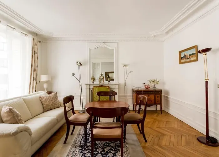 Apartment Chic Parisian Trocadero & Eiffel Tower Paris